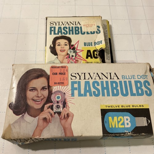 SYLVANIA FLASHBULBS 2 PARTIAL BOXES PRESS WHITE AND PRESS 25B BLUE-DOT