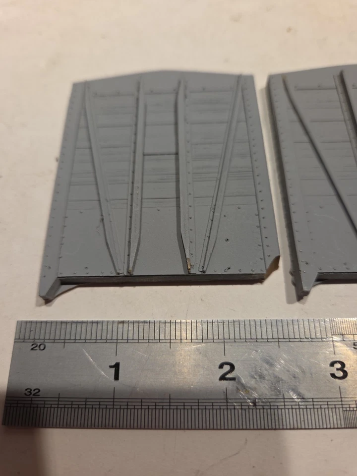 Resin Molded O scale 2 rail O Gauge boxcar Ends New Part Lot #75 Damaged - Image 2 of 4