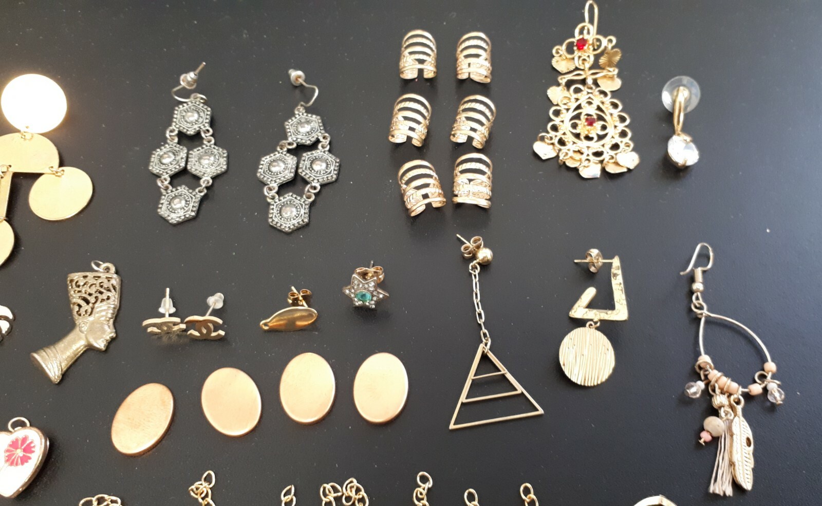 Lot De Bijoux Anciens Et Fantaisie Vintage Dorés - Mélange Plaqué/or 18k?, Rare, Occasion R226