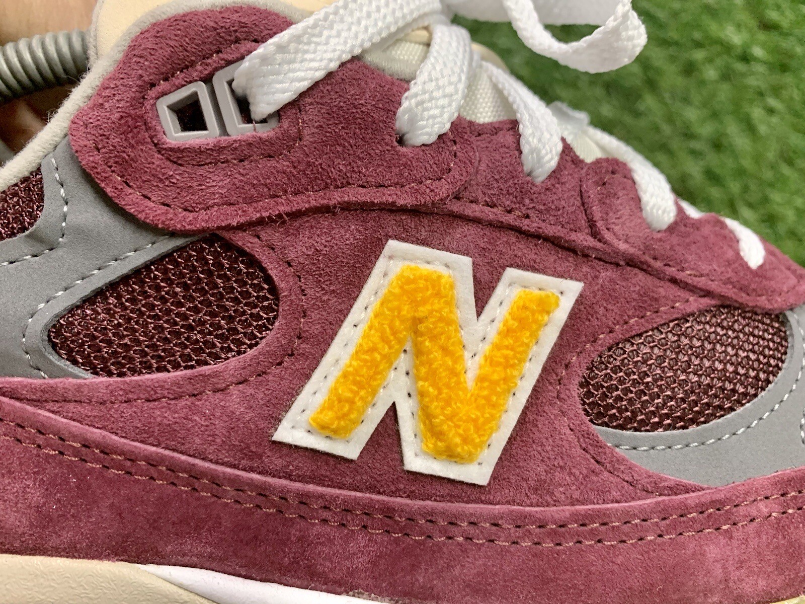 New Balance 992 Burgundy Gold Made in USA Maroon Suede Mens Size 9 