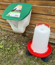 2.5kg Feeder& 3Ltr Drinker+Legs Chicken/Poultry/Chick/Hen Food Water Accesories 