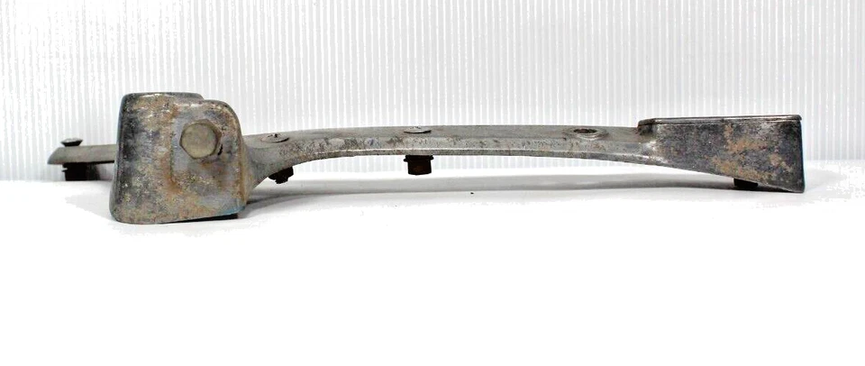 Honda RH & LH Metal Carrier 50303-271-000 50306-271-000 OEM P4053 - Image 4 of 4