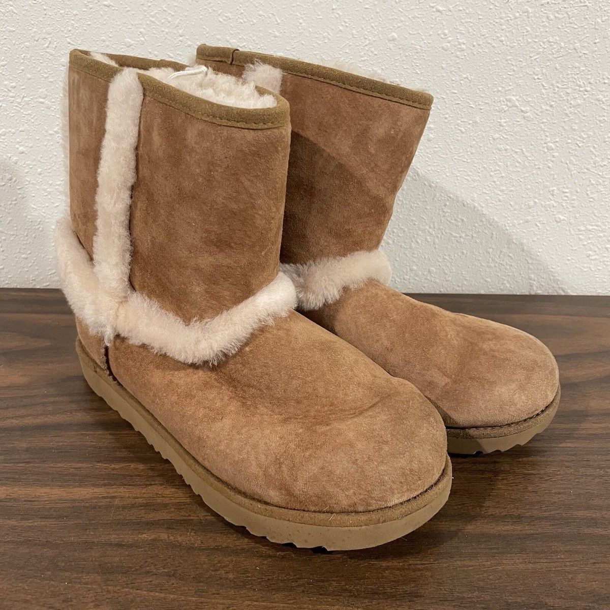 UGG Hadley Boots Womens Size US 5 Chestnut Suede Fur Lined Warm