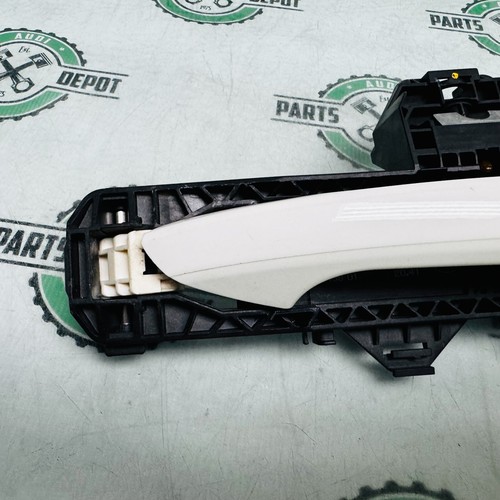 08-11 MERCEDES-BENZ W204 C300 C350 REAR RIGHT SIDE DOOR HANDLE WHITE OEM - Bild 4 von 10