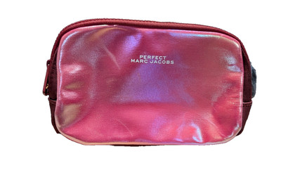 Marc Jacobs Perfect Pink rosa Metallic Make-up Tasche Bauchtasche Bumbag NEU