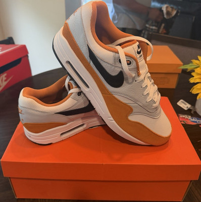 Nike Air Max 1 Men's Low Top Lace-Up Sneakers White/Orange/Black Colorblock