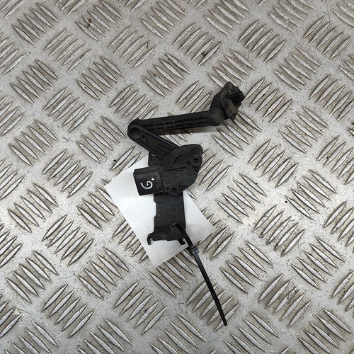 AUDI A1 Sportback GBA Höhenstandssensor hinten links 4M0907503 1,00 Benzin 85kw