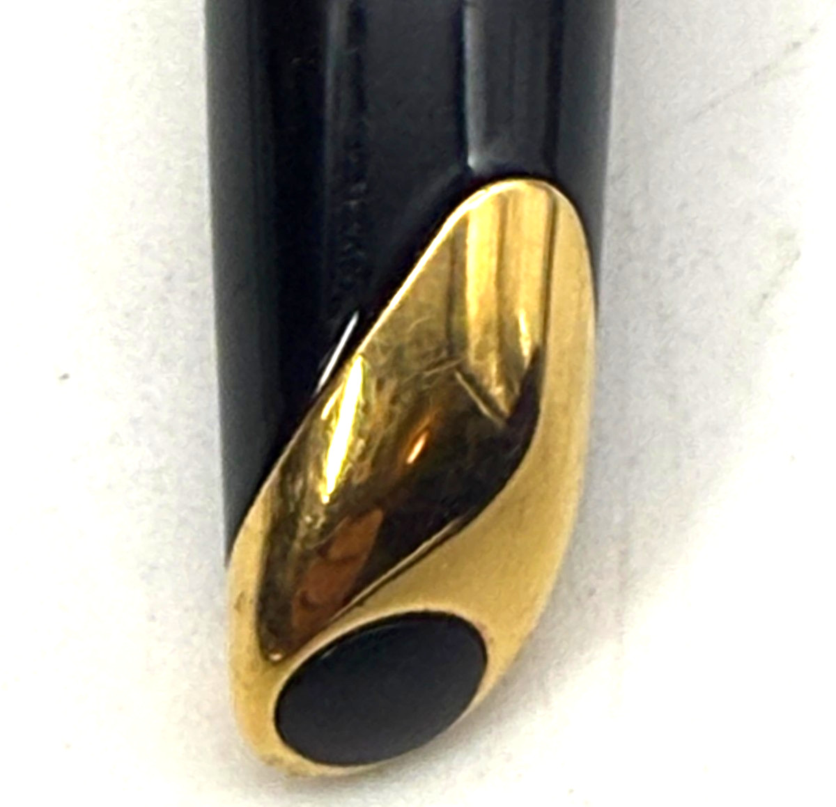 Waterman Carene Deluxe GT Silver 23K Gold & Black Lacquer M Medium 18K Nib Pen