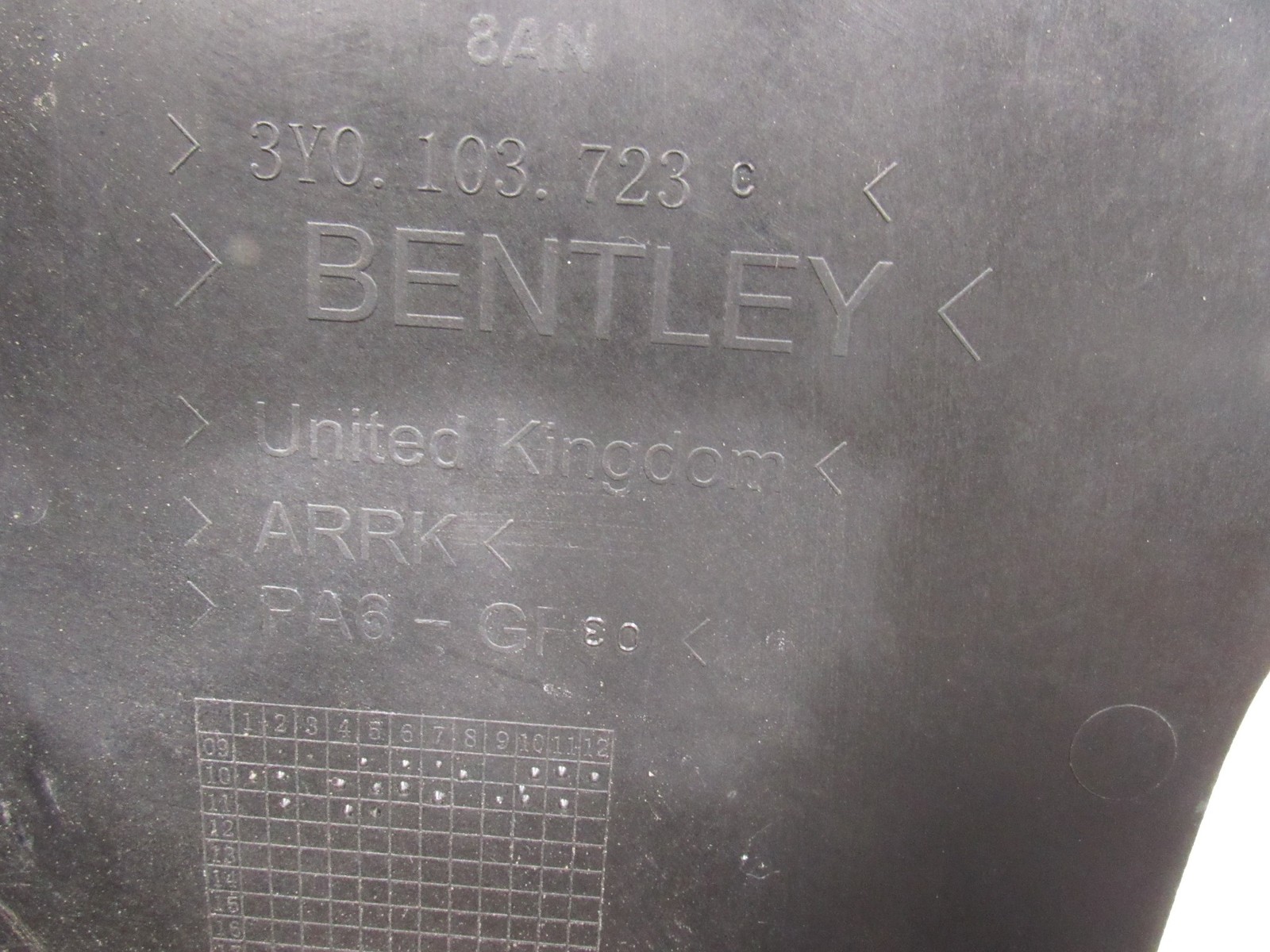 10-20 Bentley Mulsanne 2012 Left Driver Engine Compartment Trim Cover Panel *