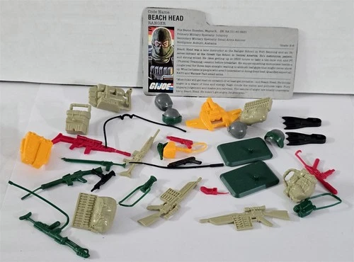 X-560 VINTAGE 1980'S HASBRO GI JOE ORIGINAL WEAPONS AND ACCESSORIES LOT