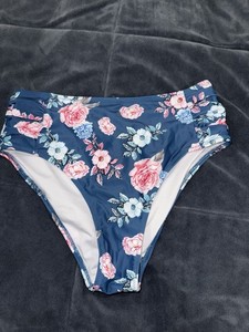 CUPSHE SWIMWEAR WOMEN'S HIGH WAIST BIKINI SWIMSUIT BOTTOMS sz Small Floral Blue