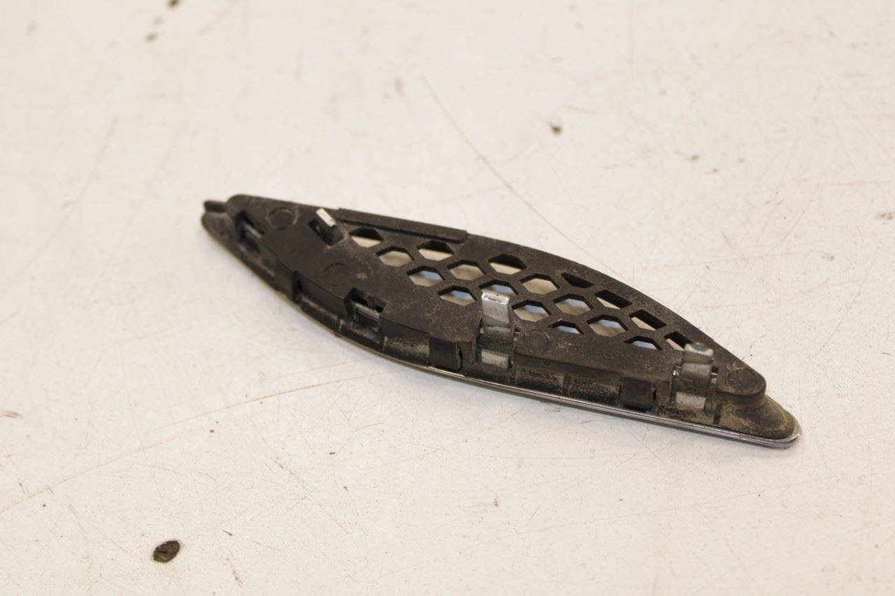 2014-21 Maserati Ghibli S Q4 Front Right Fender Air Outlet Vent Grille Set of 3