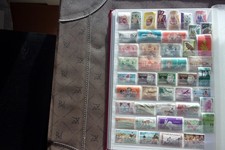 MONDE - lot de timbres n* MH ou n**MNH (B4)