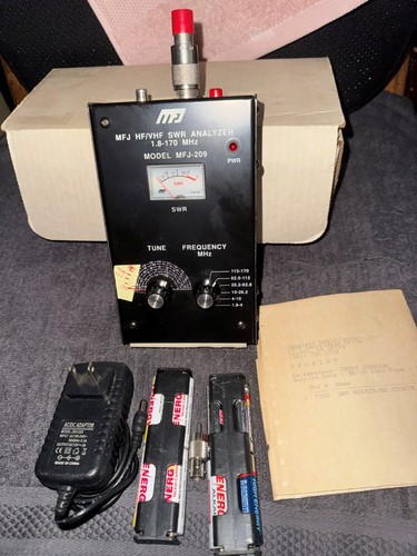 MFJ-209 HF VHF SWR meter Analyzer ham radio frequency mhz