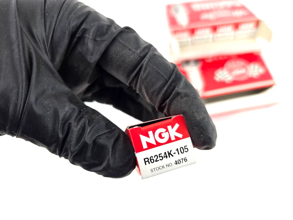Vela de ignição 5 peças NOS NGK Racing R6254K-105 Kawasaki KX80 KX85 KX1000 - Imagem 2 de 4