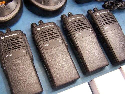 4 Motorola HT750 UHF 403-470 16 Channel AAH25RDC9AA3AN Tested - Picture 3 of 6