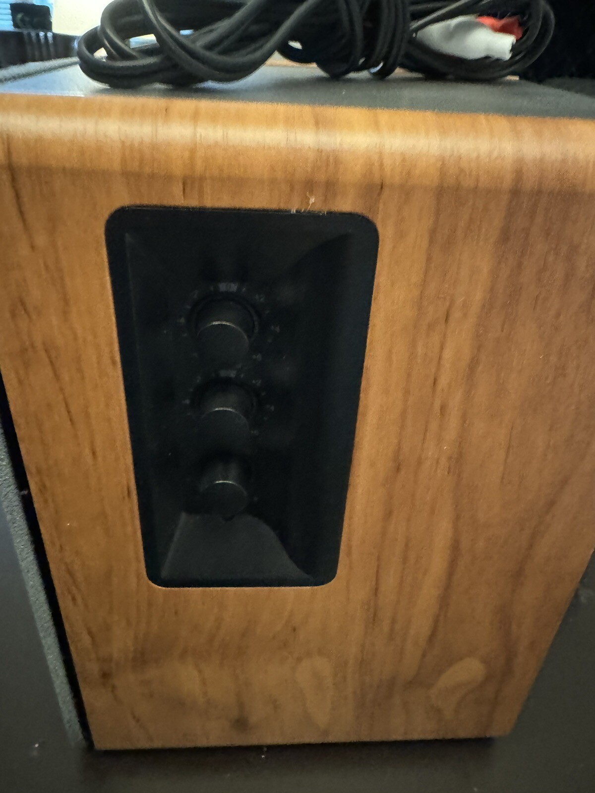 Edifier R1280T Powered 42 W Bookshelf Speakers 875674001345 eBay