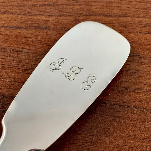 (2) PRISTINE GERMAN 12 LOTH SILVER SERVING SPOONS MAKER WAMBACH c.1850 - Picture 3 of 6