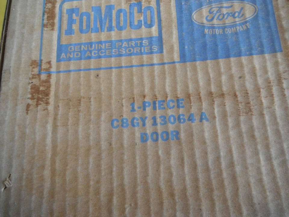 NOS 1968 Mercury Comet HEADLIGHT Door BEZEL fomoco C8GY-13064-A Foto 3 de 4