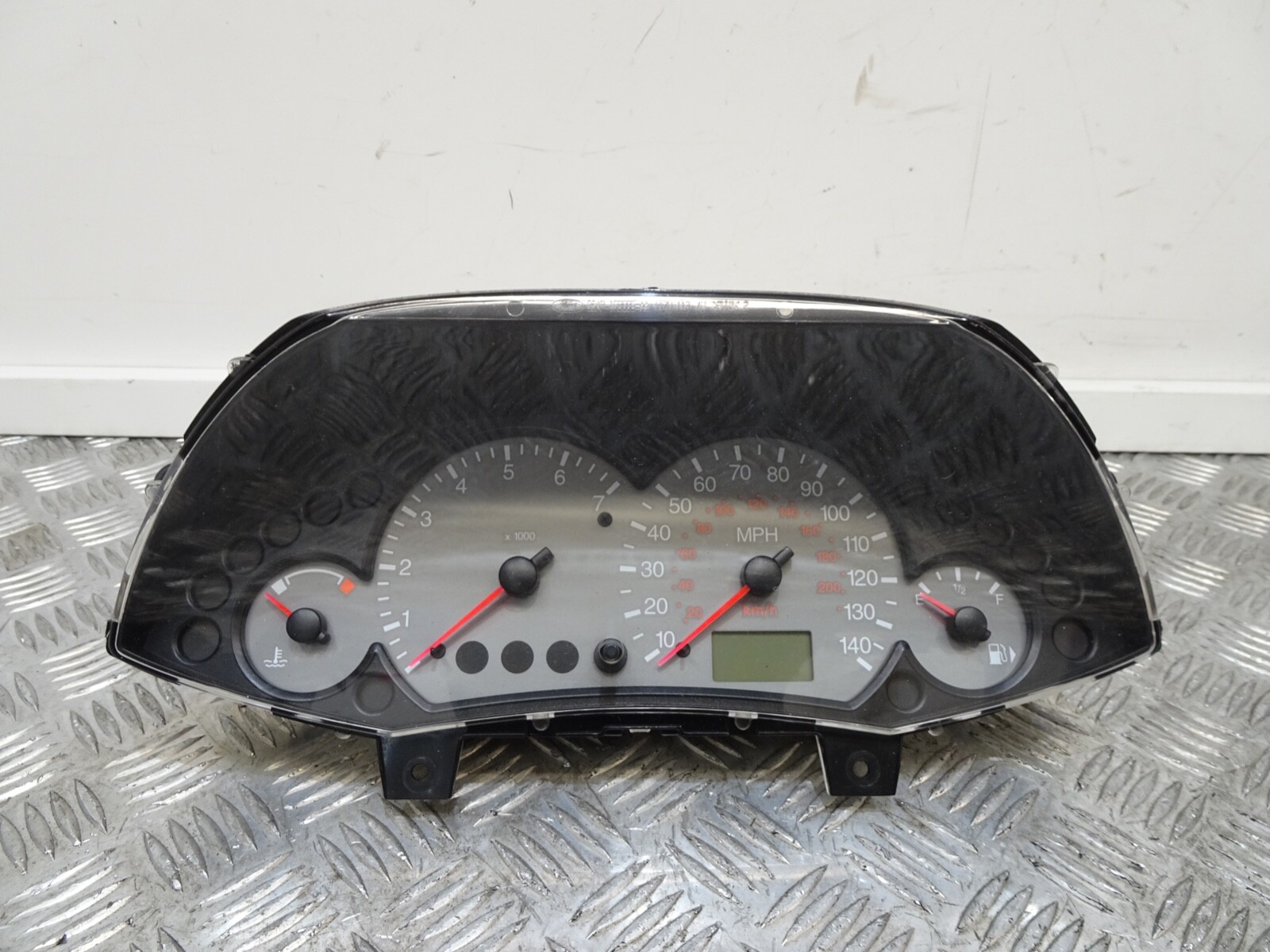 FORD FOCUS MK1 1.6 PETROL SPEEDO CLOCKS CLUSTER 98AB10849KH 19982004