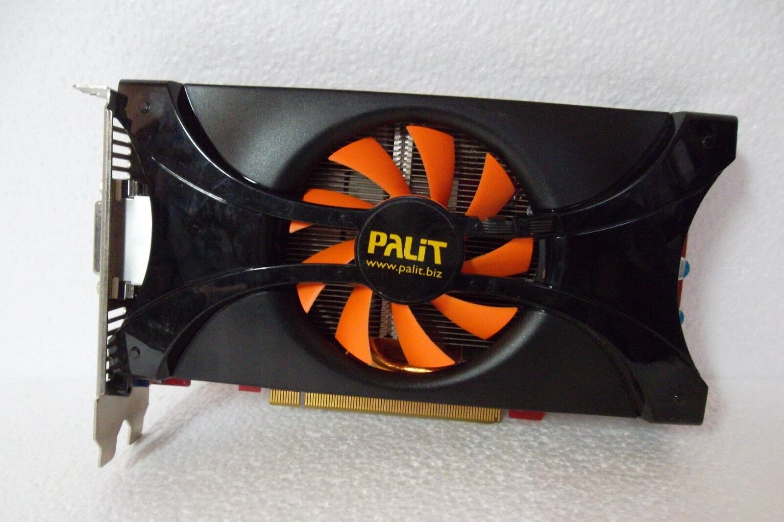 Palit GeForce GTX 460 Graphic Card PCIe 2.0 1GB VGA DVI HDMI NE5X460HF1102-N1040