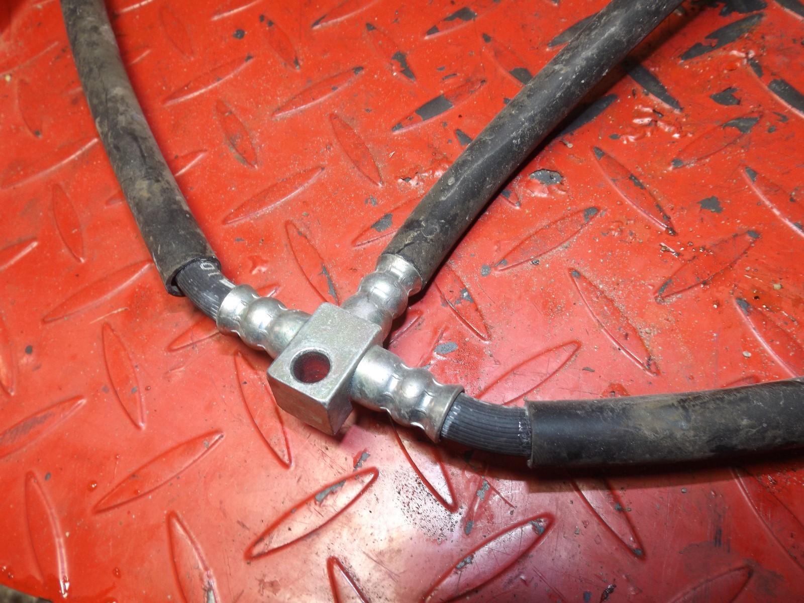 2013 Yamaha Grizzly 300 Front brake lines 1SCF58720000 front brake