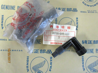 HONDA CT70 Honda Trail 70 NOS Spark Plug Cap 30700-098-153