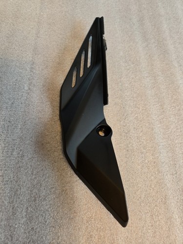 aprilia shiver 750 gt 2009 side panel right 851670 - Picture 2 of 8