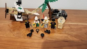 LEGO Adventurers: Desert Expedition (5948) Complete with Instructions No Box