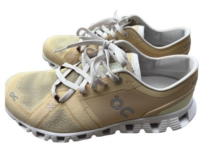 On Laufschuh Damen Cloud X Größe 39 Beige Sportschuhe