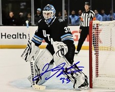 JAXSON STAUBER SIGNED 8x10 #1 - UTAH MAMMOTH HC / COYOTES with COA