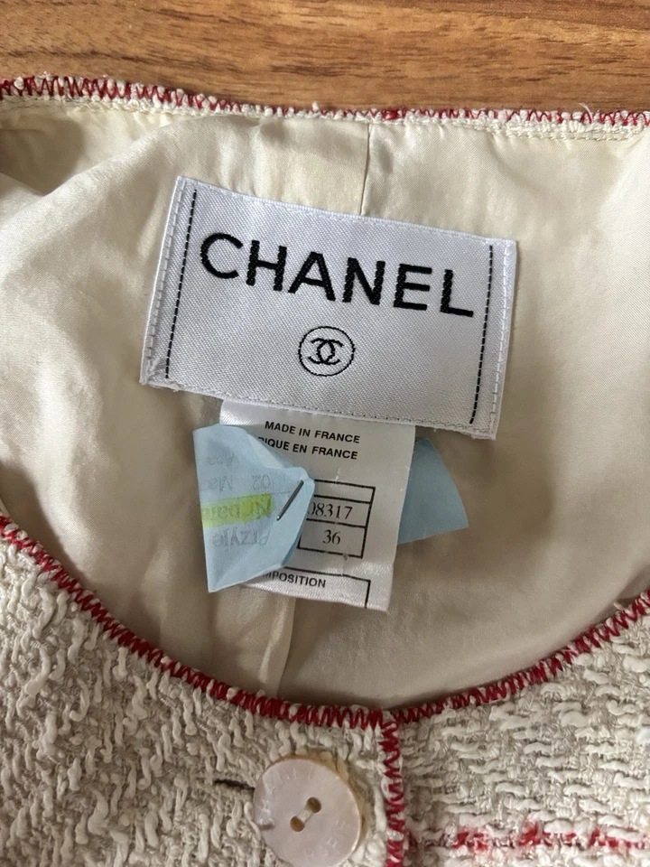 Chaqueta Blazer Chanel Tweed Vintage Talla 36 S Beige Rojo Archivo Y2K Foto 4 de 4
