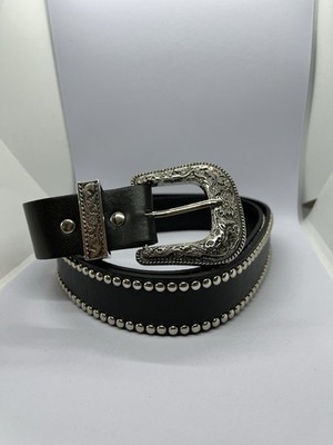 Chrom Western Style Y2K Gürtel schwarz mit detaillierten Nieten und silberner Schnalle