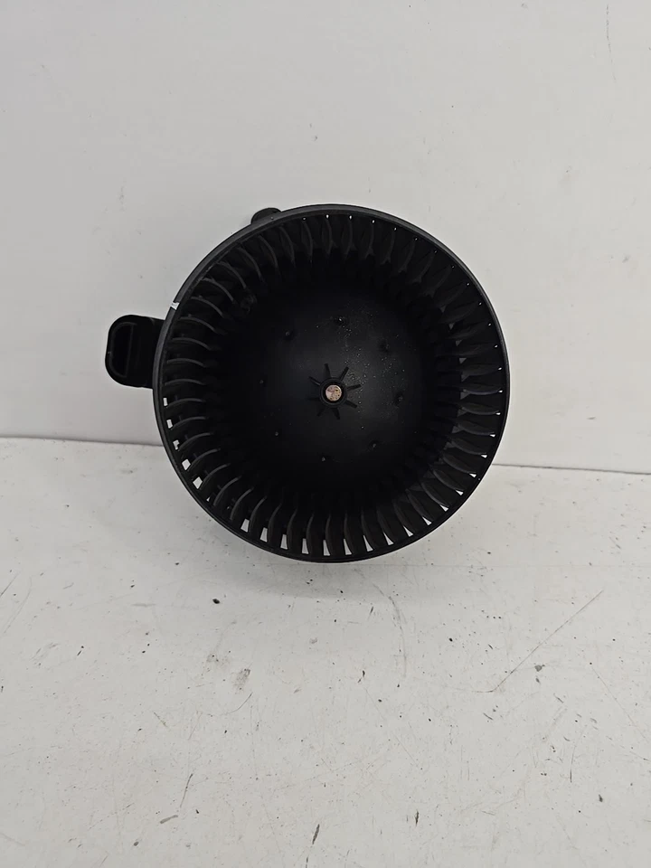 Двигатель вентилятора с колесом для Toyota Sienna VDO PM4055 2011-2020 годов выпуска - Изображение 2 из 4