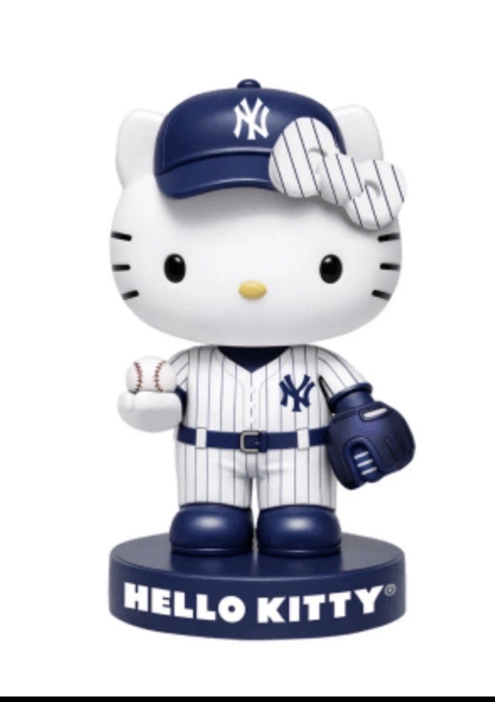 2026 NY Yankees SGA Hello Kitty Bobblehead 8/22