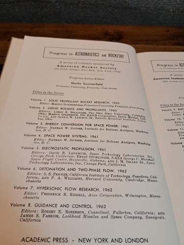 IONIZATION IN HIGH-TEMPERATURE GASES By Kurt E. Shuler 1963 - Foto 8 di 10