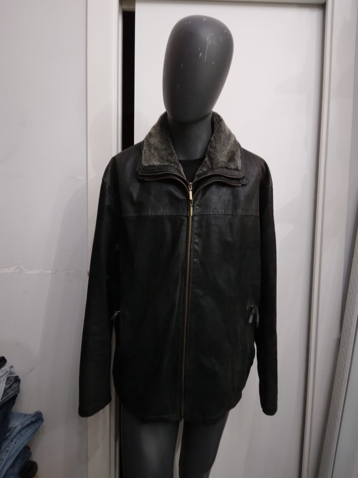 Genuine Leather Clabrun Jacket for Men Size 60 Black XYC1205L