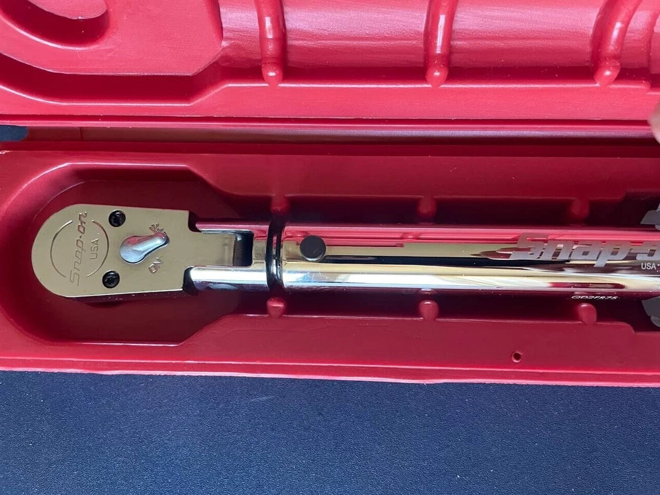 Snap-On QD2FR75 Tools 3/8" Drive Adjustable Click Style Flex Torque Wrench - Image 2 of 4