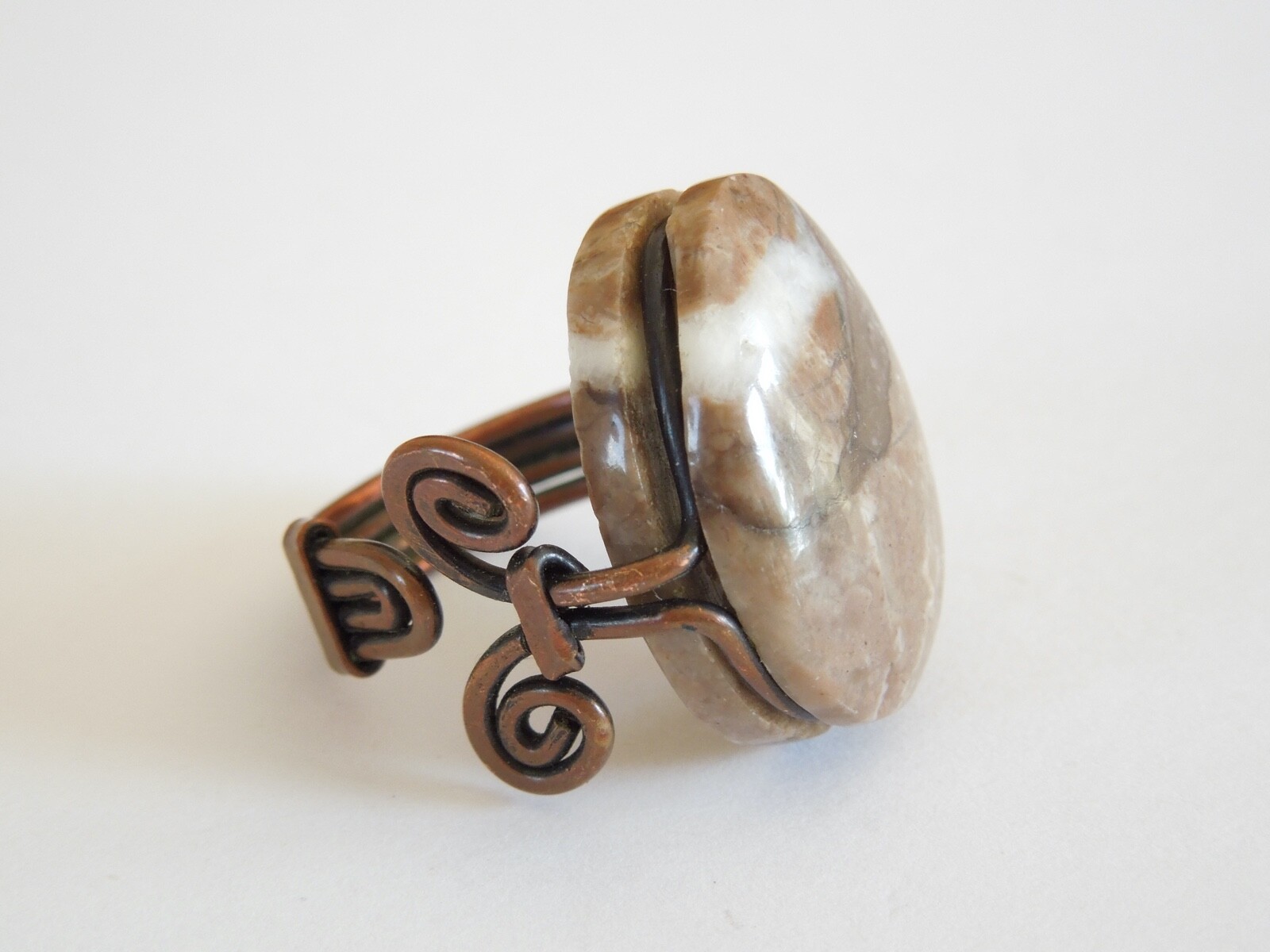 Adjustable copper ring with unknown stone 8.2g/fr… - image 1