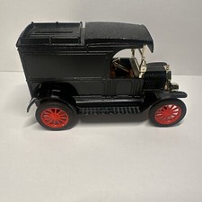 ERTL 1913 Ford Model T Van Coin Bank Black on Black Red Rims