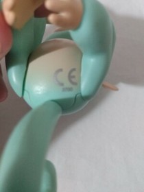 WowWee Kiki Fingerlings Glitter Monkey Interactive Baby Pet Turquoise