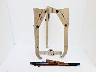 ENERPAC BHP-252 Hydraulic Grip Puller 20 Ton for Bearing & Gear Without Cylinder