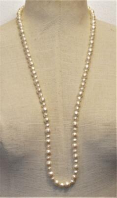 Vintage Signed TRIFARI TM Goldtone Kunstperlen Kette 29'' L