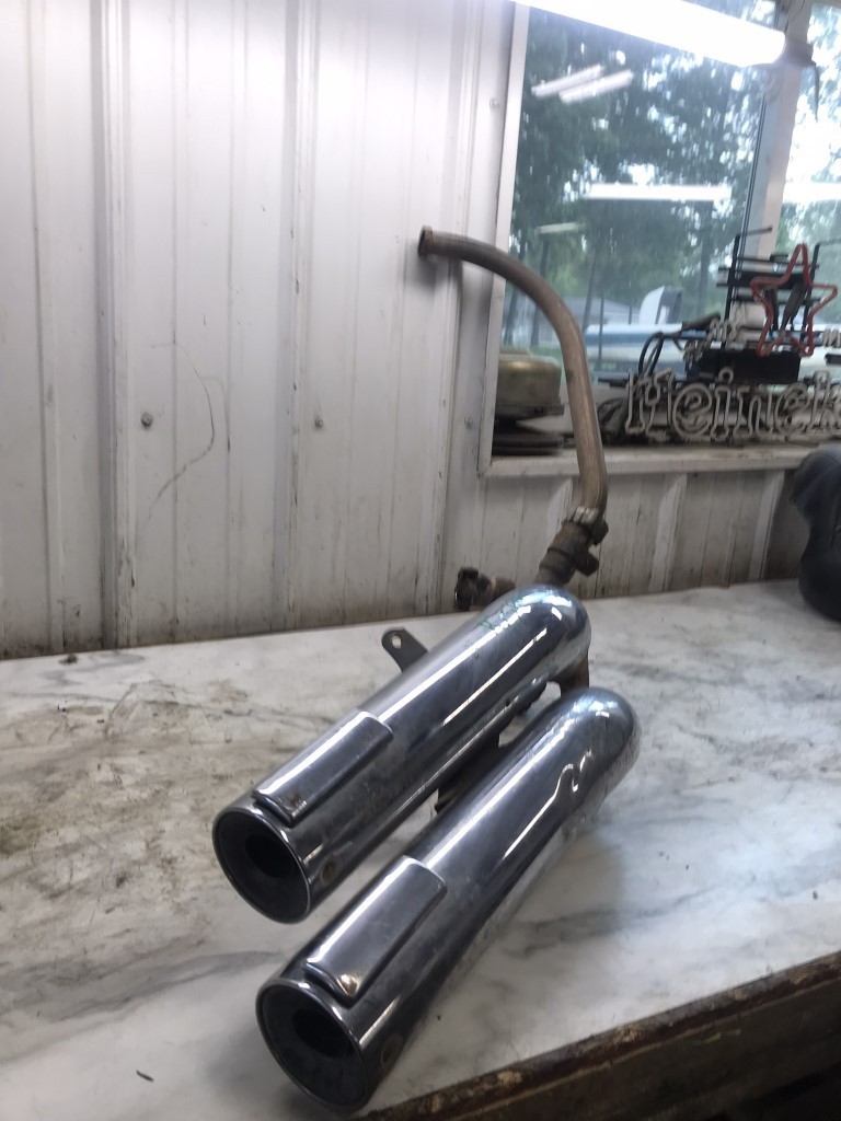 87 Honda VF700 VF 700 C Super Magna Right Side Muffler Exhaust