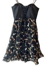 Camille La Vie Corset Floral Embroidered Embelished Tulle Formal Dress size 0/XS