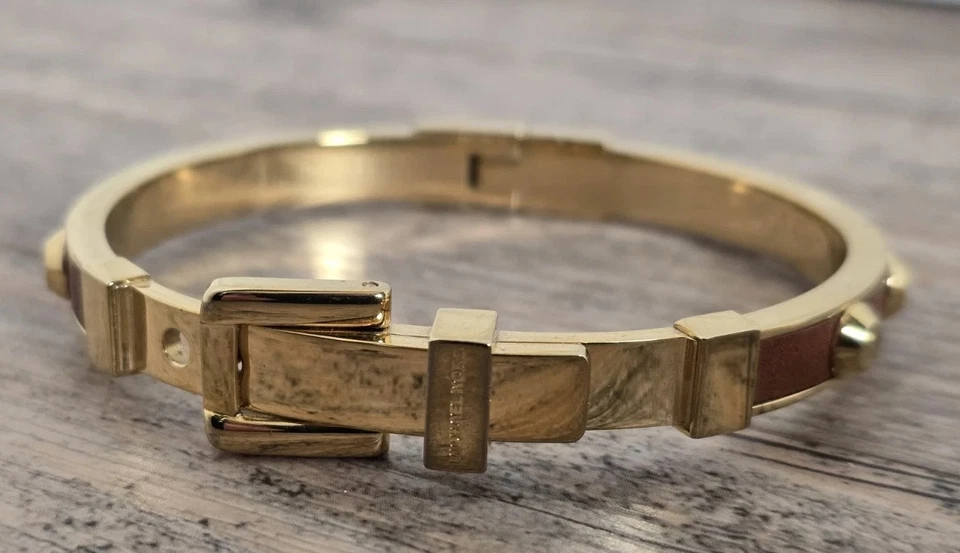 Браслет с пряжкой Michael Kors золотистый коричневый кожаный 8 дюймов - Изображение 2 из 4