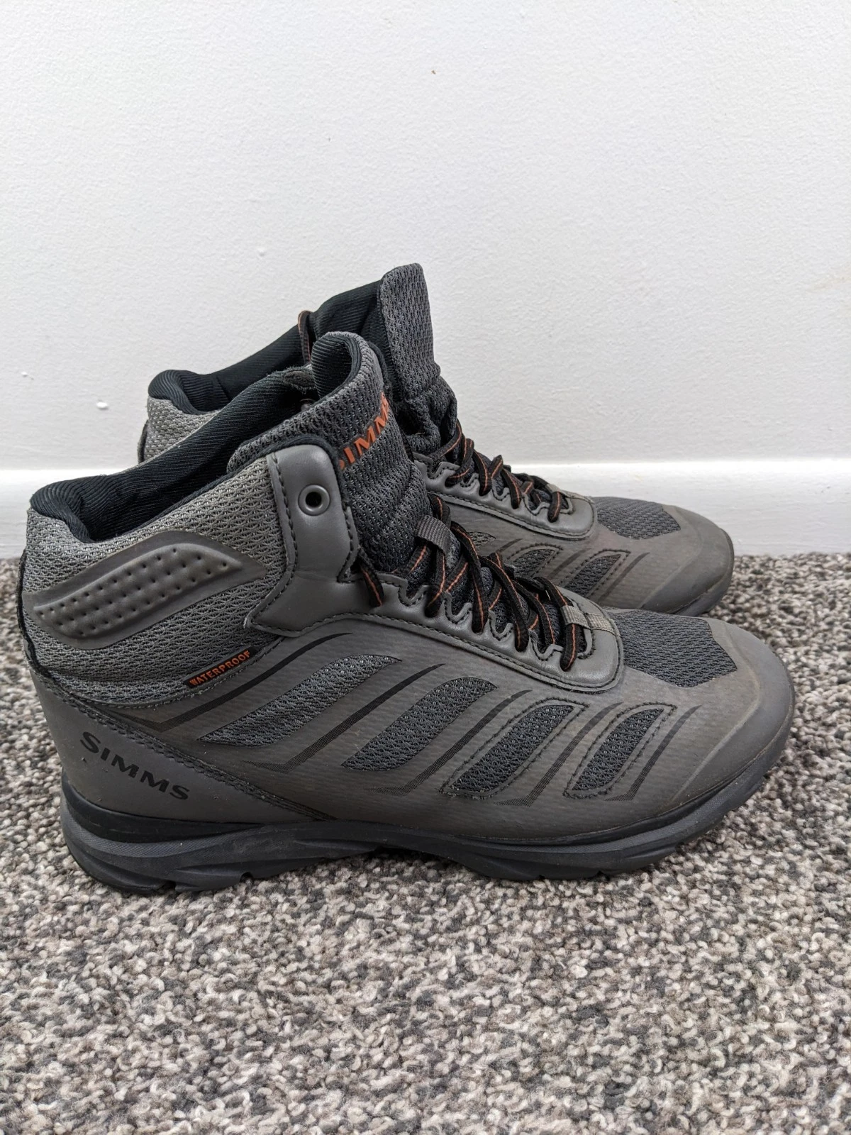 Simms Boots Challenger Mid Deck Shoes Waterproof Gray/Black Men's Size 8