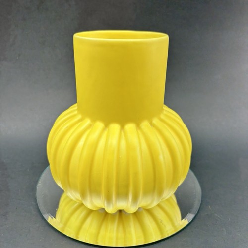 Vintage IKEA Ehlen Johansson Yellow Ribbed Ceramic Vase Rare MCM Style Mint - Picture 2 of 16
