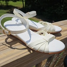 SAS Sassy White Leather Bow Ankle Strap Sandals Womens Size 6.5 M Made in USA
