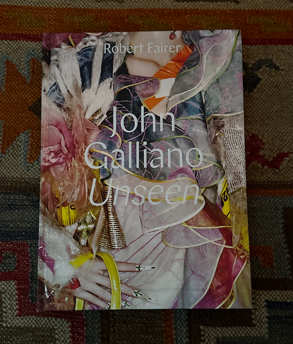 John Galliano: Unseen by Fairer 9780300228953| eBay